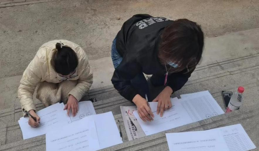 @全體花花牛人：請(qǐng)珍惜你的崗位，請(qǐng)善待我們共同的“花花?！保? style=