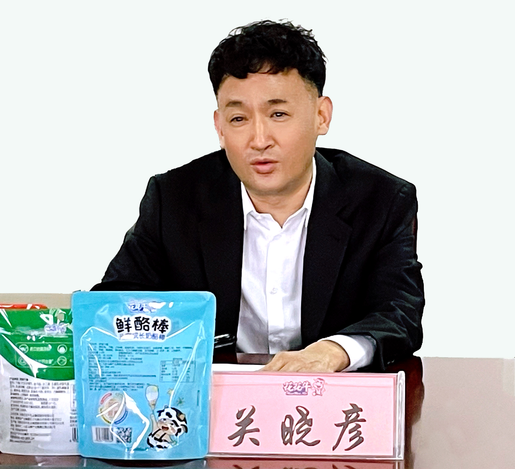 河南省委常委、副省長費(fèi)東斌蒞臨 花花牛乳業(yè)集團(tuán)調(diào)研